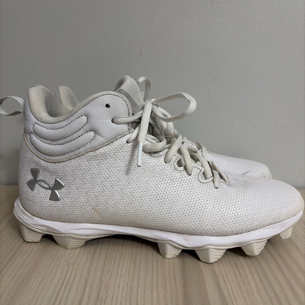 Under Armour Mens Spotlight White High-Top Cleats size 8